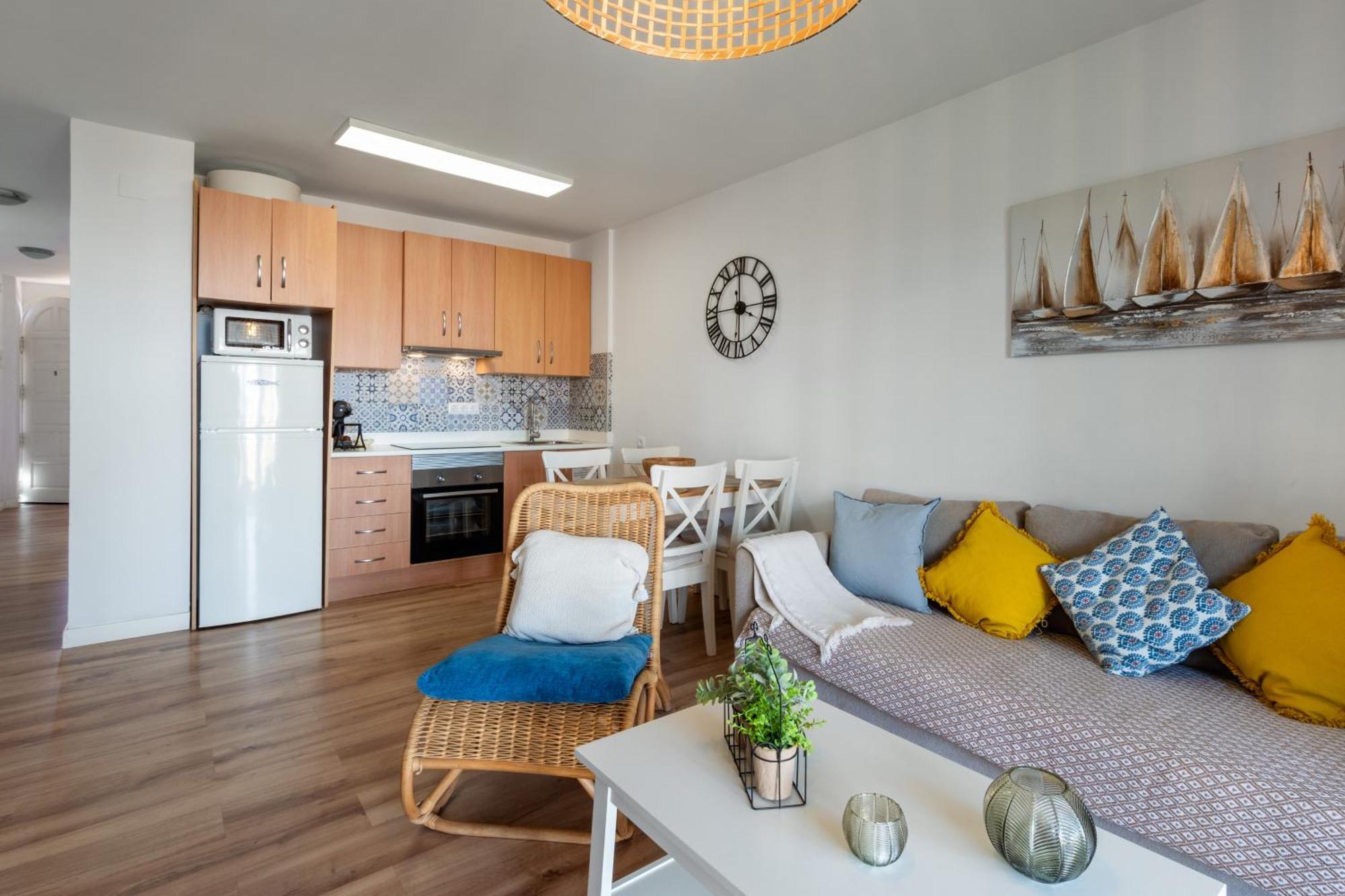 Renovated Apartment On Beachside With Pool Nerja Kültér fotó